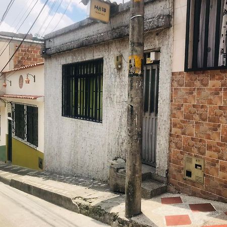 Hostal La 18 Pereira Zewnętrze zdjęcie